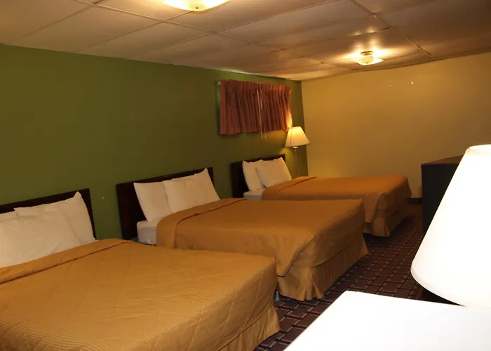 Motel: Red Carpet Inn Niagara Falls